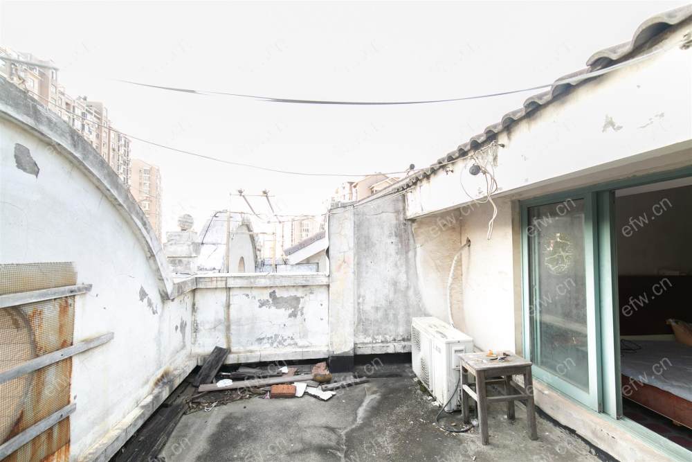 隐秀苑 3室2厅 顶带阁