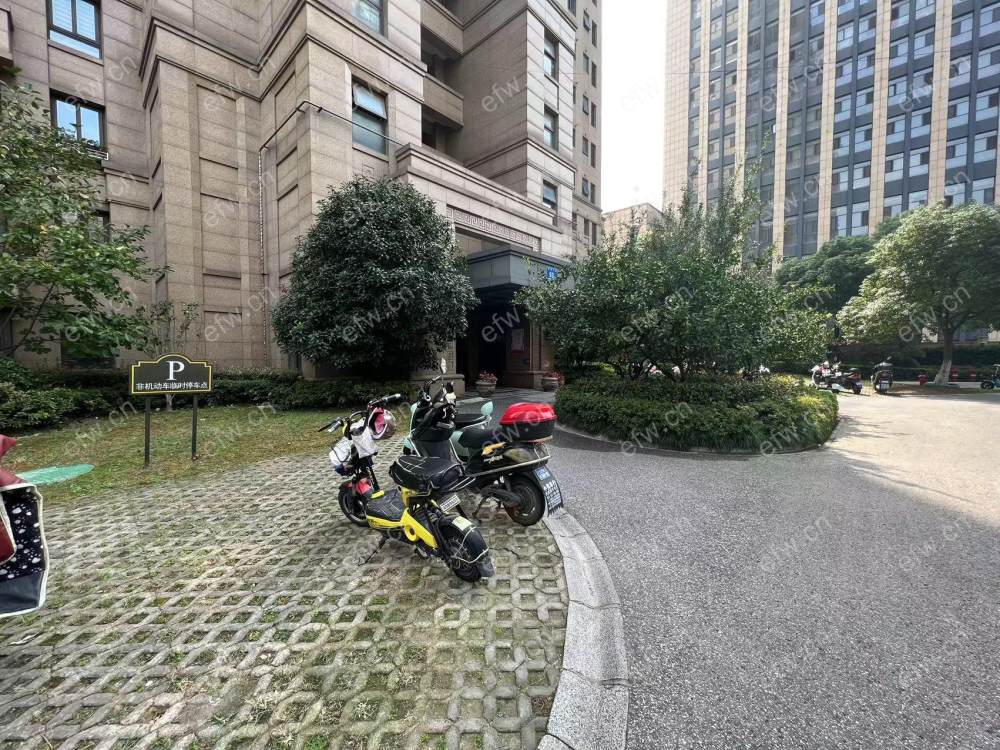 九龙仓玺园C区 2室2厅