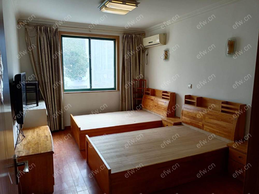 village room房 全明户型 另送家电