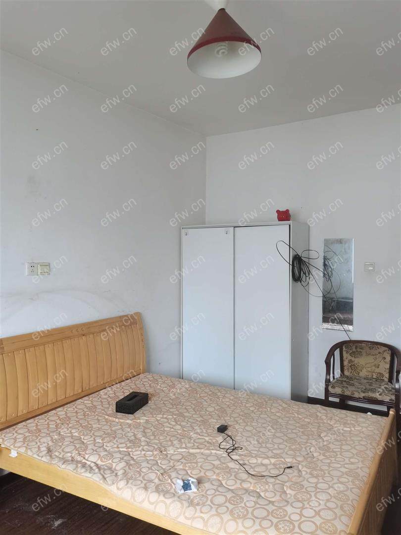 横街小区 2室1厅，精装修，租金便宜