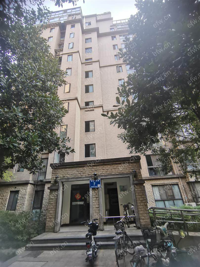 紫金门 精装3室2厅 出租