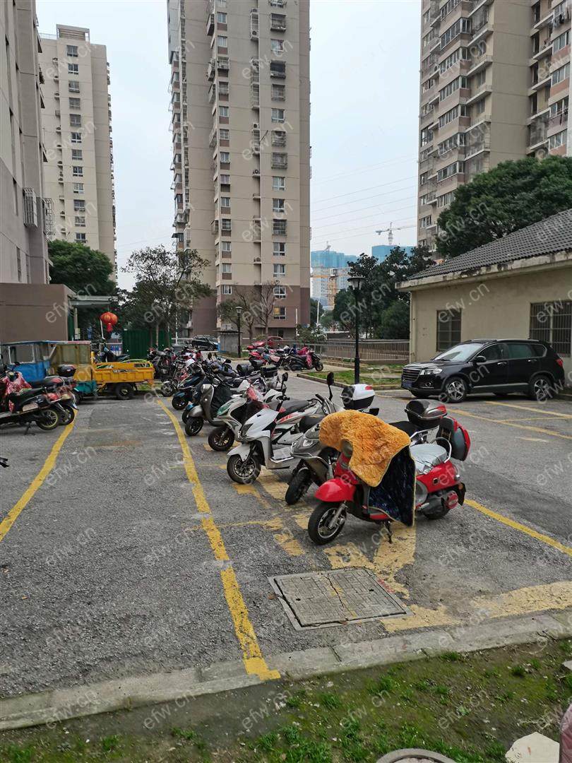 丰涵家园精装3室  随时看房 拎包入住