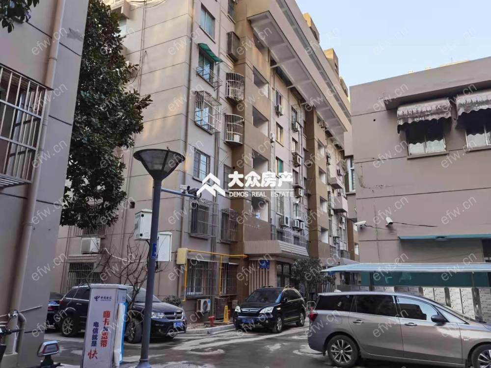 汤巷精装3室  随时看房 拎包入住