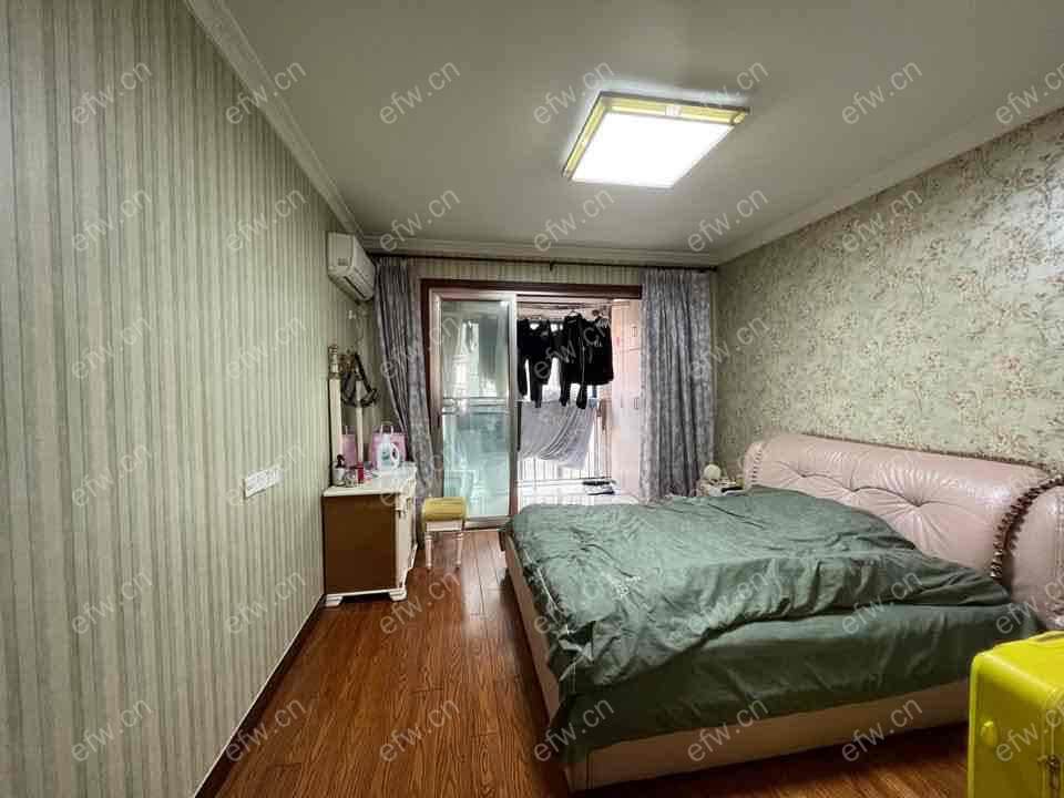 东风家园 2室2厅111