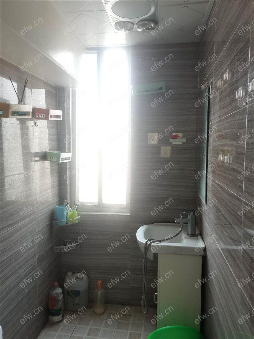 刘潭新村 3室1厅看中可谈