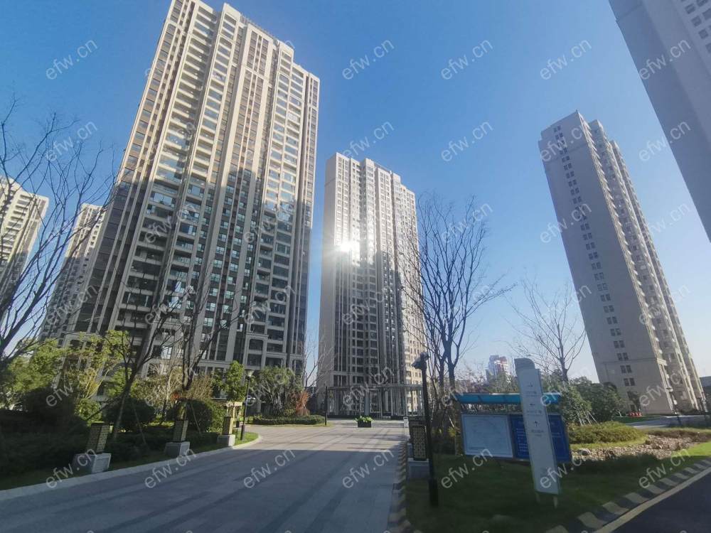 绿地西水晶舍 4室2厅
