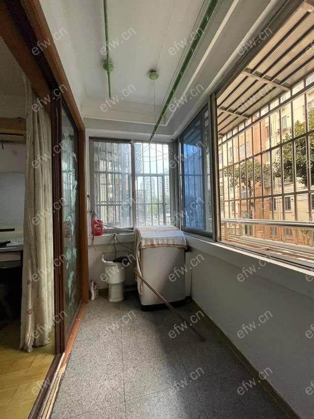 沁园新村      2室1厅