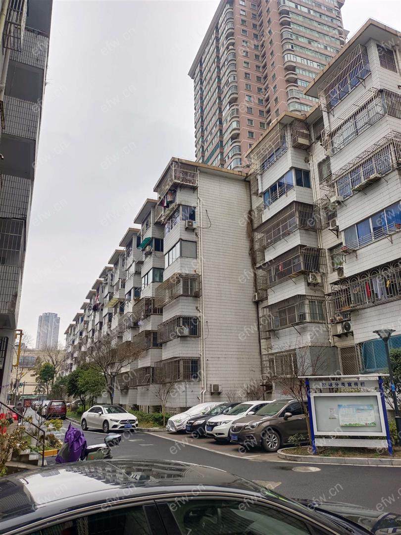 升平巷 1室1厅 看中可谈 装修不错