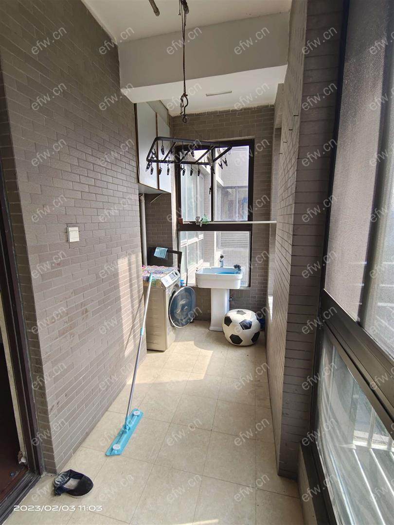 紫金门，4房出租
