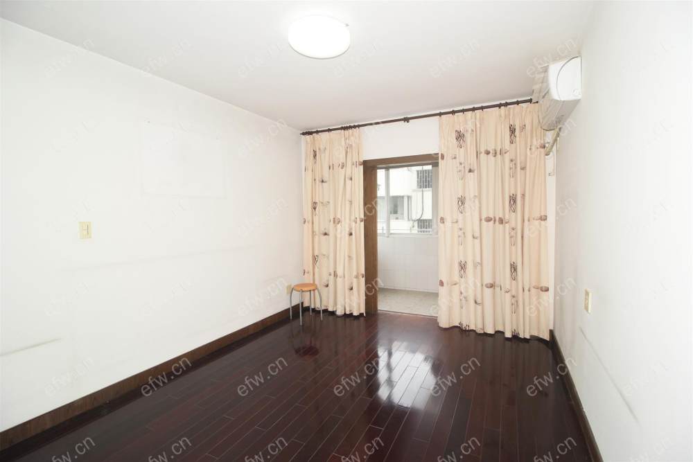 上马墩地铁口3房出售