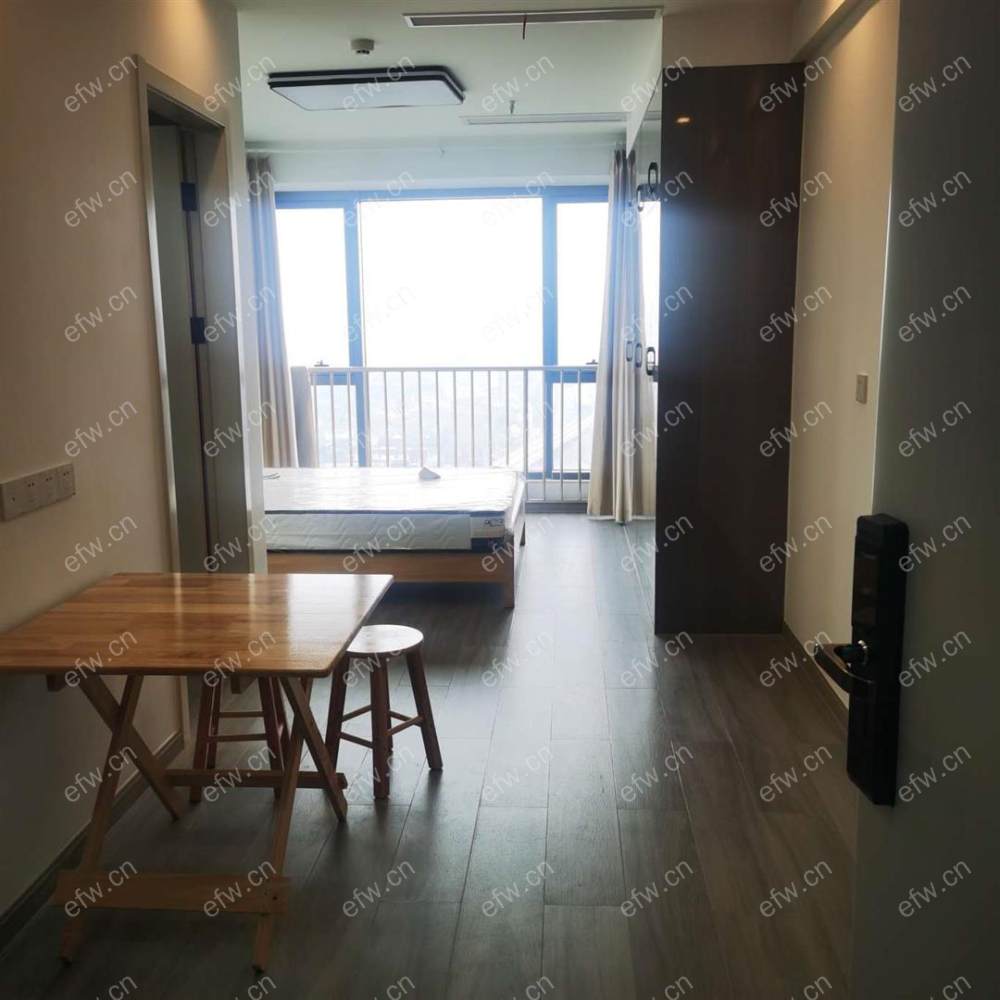 万荟城1 室1厅，全新家具家电。