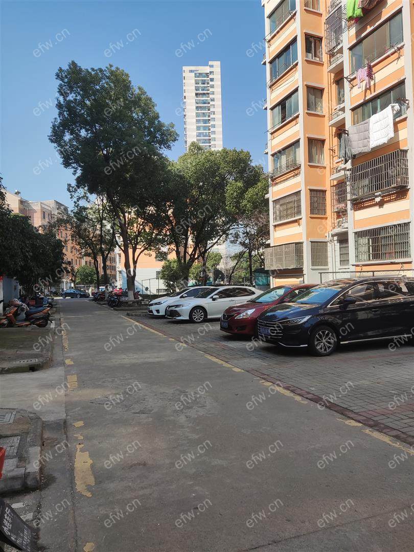 急售 地铁房 位置好  飞机户型 得房率高