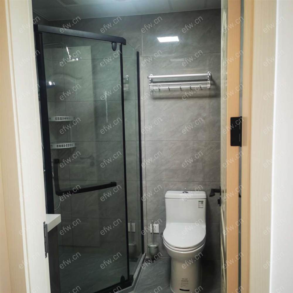 万荟城1 室1厅，全新家具家电。