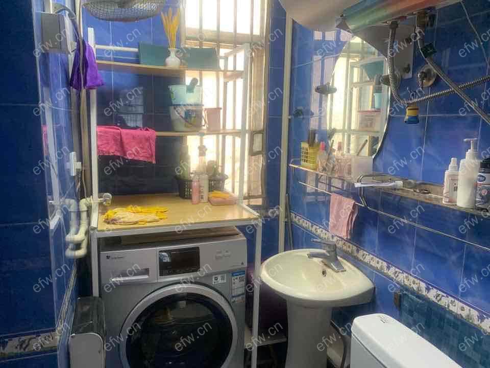 二室一厅精装修出租