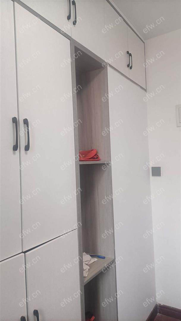 三室一厅精装修