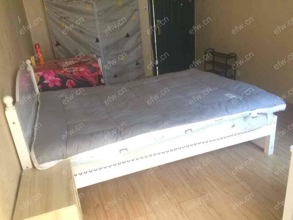 虹桥新村 1室1厅