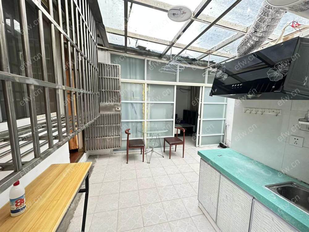 沁园新村精装1室  随时看房 拎包入住