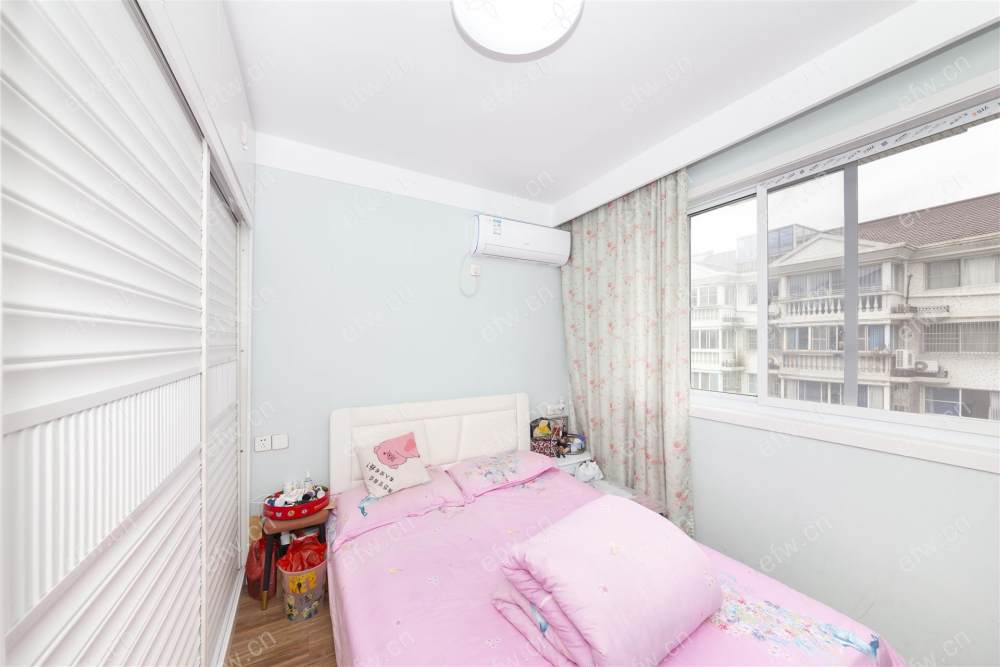 前进花园 婚装 2房 换房诚心卖