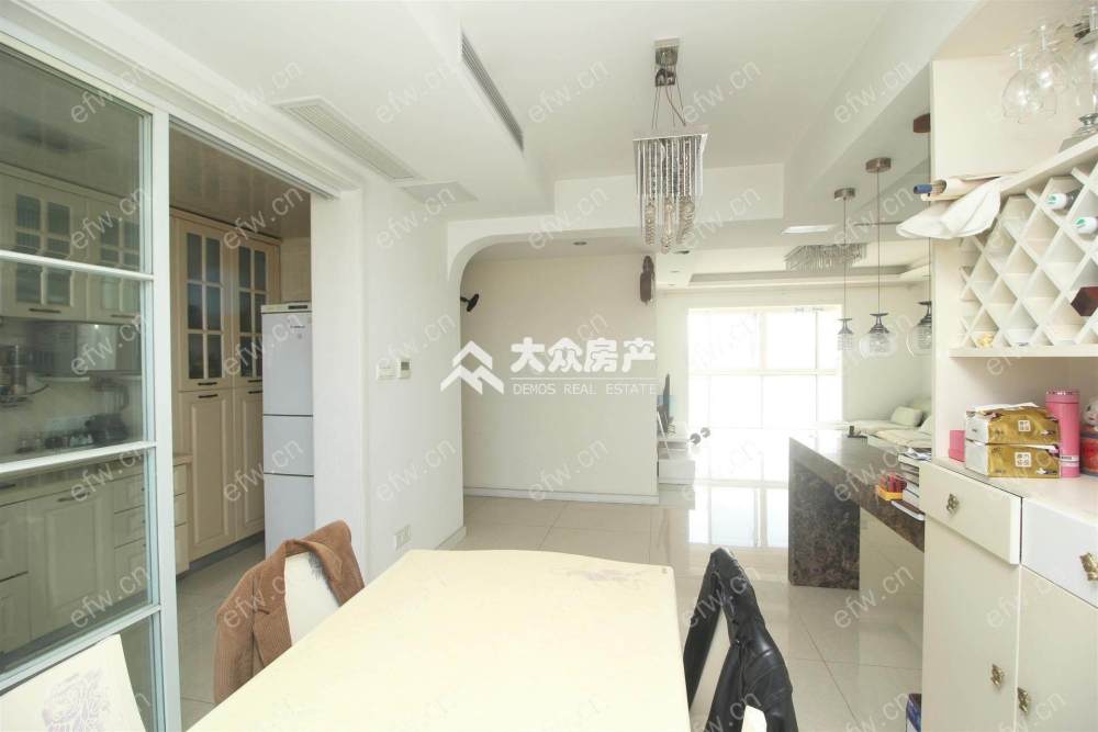 全新装修房东自住三菱空调品牌家电