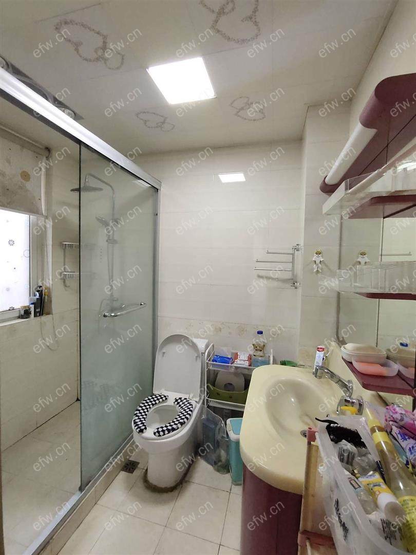 蔚蓝都市，精装修两房，看房有密码