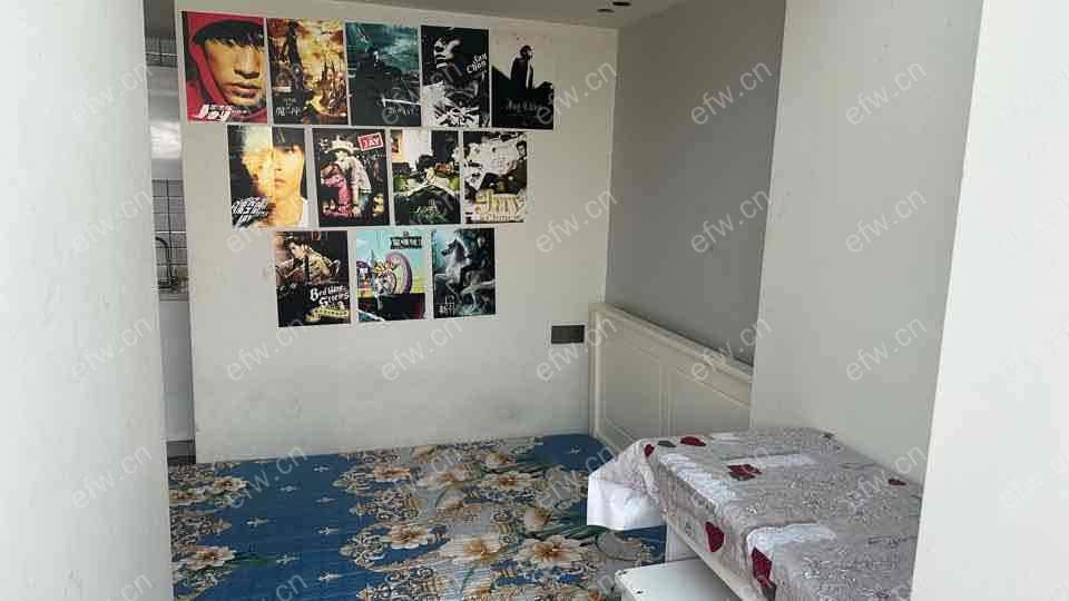 钱龙尊邸精装1室  随时看房 拎包入住