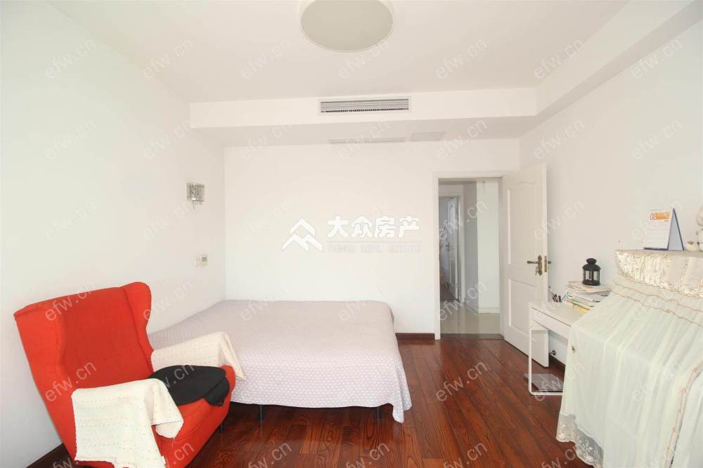 全新装修房东自住三菱空调品牌家电