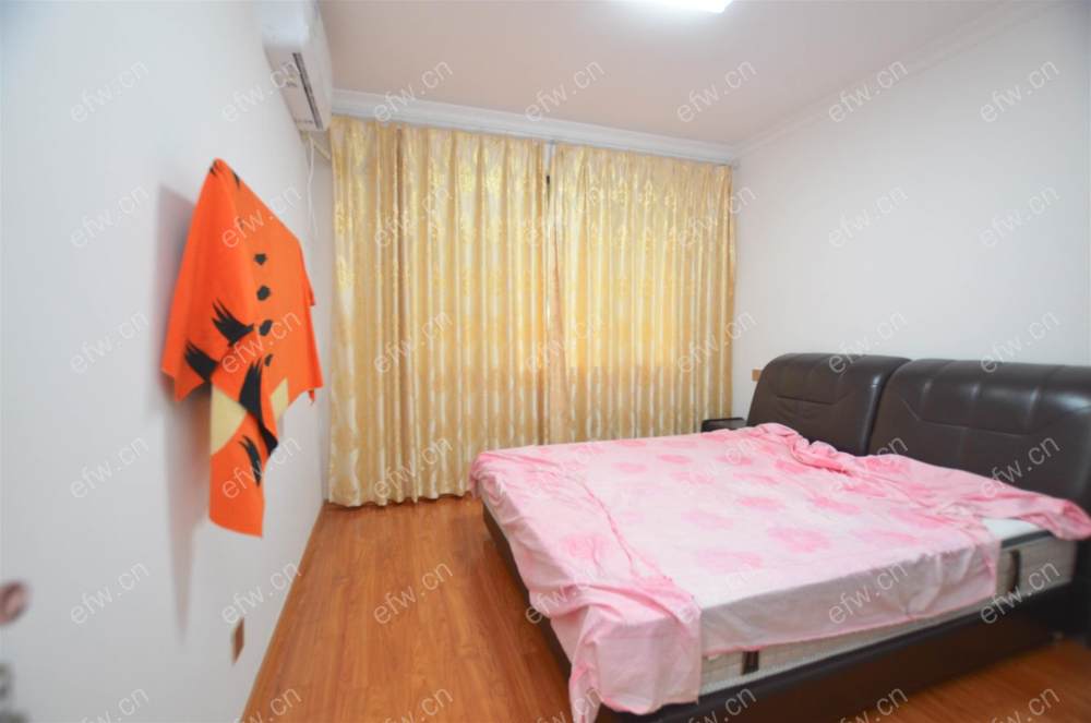 华府庄园十区 3室2厅，精装修，家具家电全，省锡中可用，地铁口