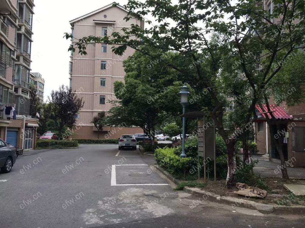家电齐全 带飘窗 隐秀苑 采光好 绿化好