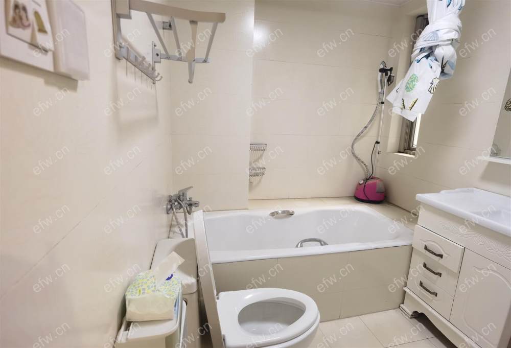 蔚蓝观邸精装3室  随时看房 拎包入住