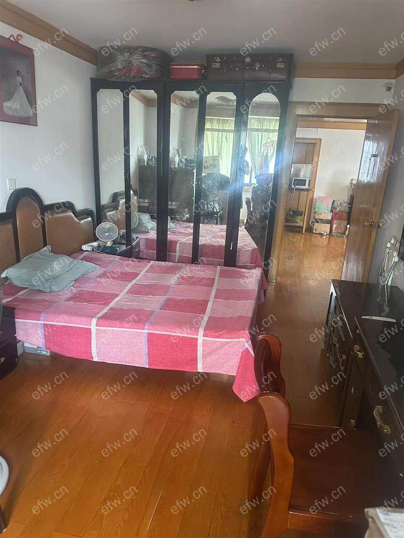 东林小学  房东诚售 价格可谈
