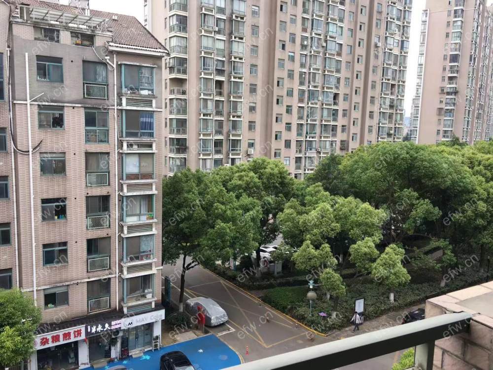 家电齐全 带飘窗 隐秀苑 采光好 绿化好