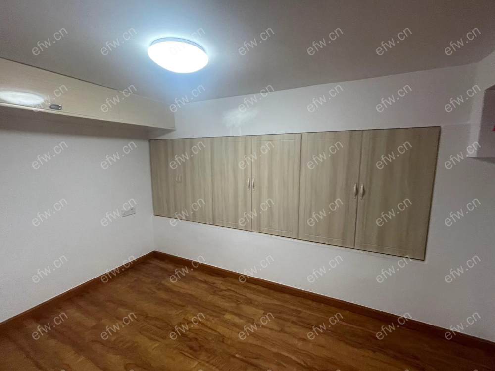 看房提前联系，过来开门