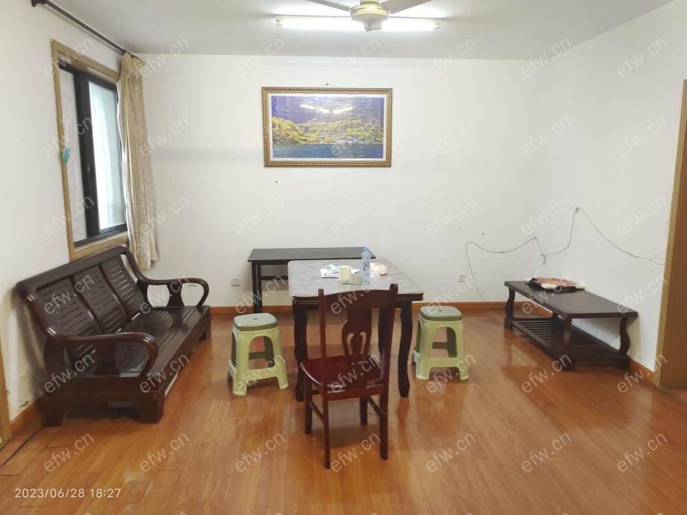 蠡溪苑精装两房 中间楼层 拎包入住 出行便利