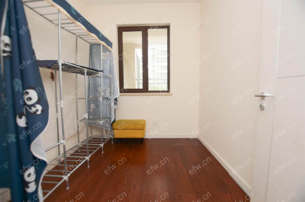 拎包入住环境优美交通便利