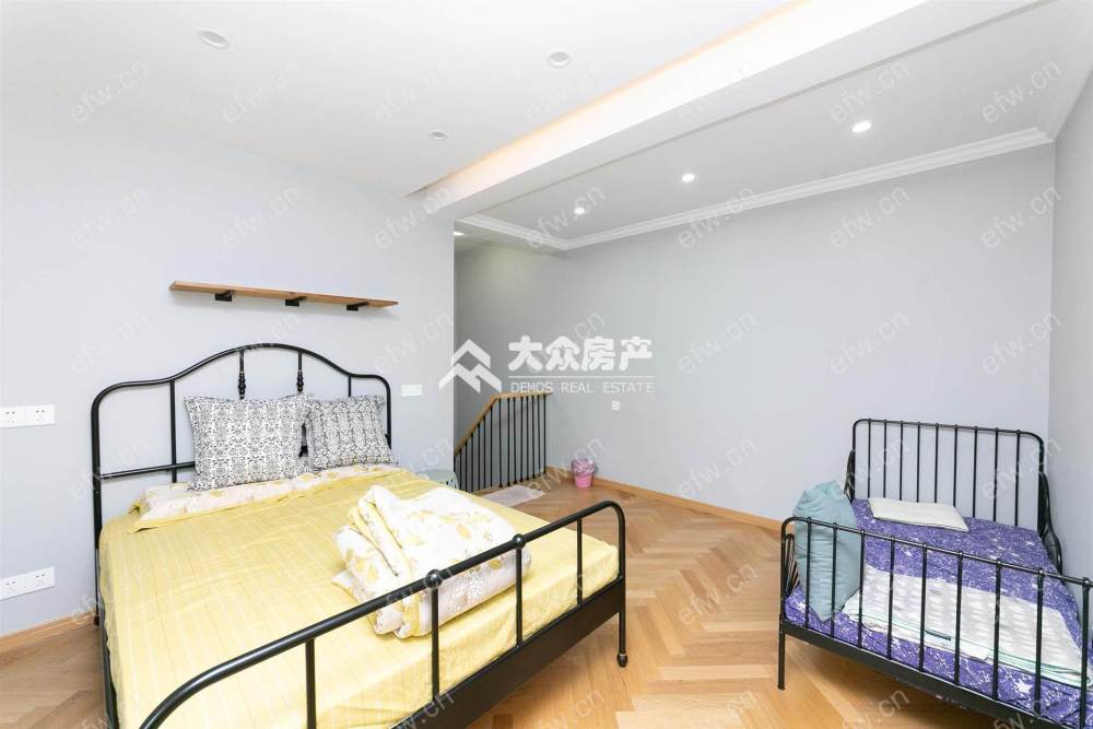 映山华庭（34-38） 1室1厅，复式结构，装修好，拎包入住
