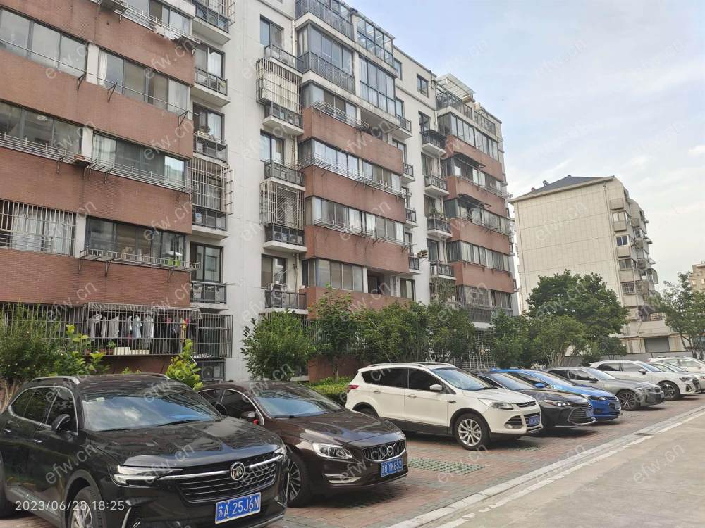 蠡溪苑精装两房 中间楼层 拎包入住 出行便利