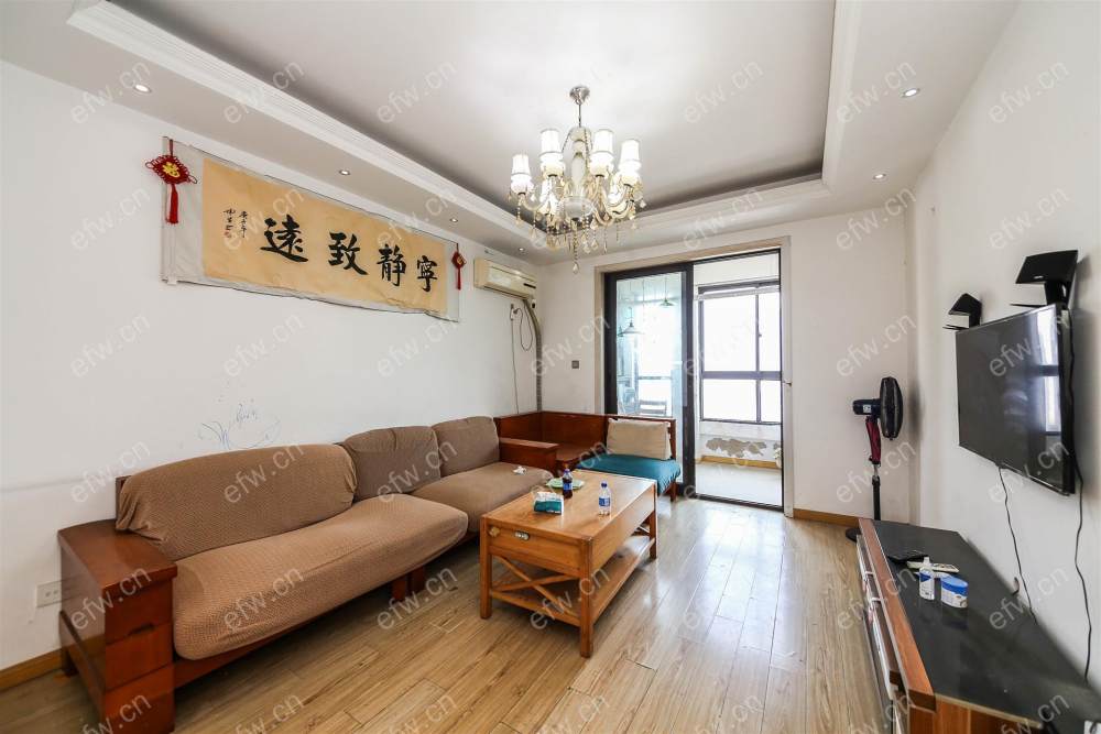 盛世家园精装两房 拎包入住交通方便