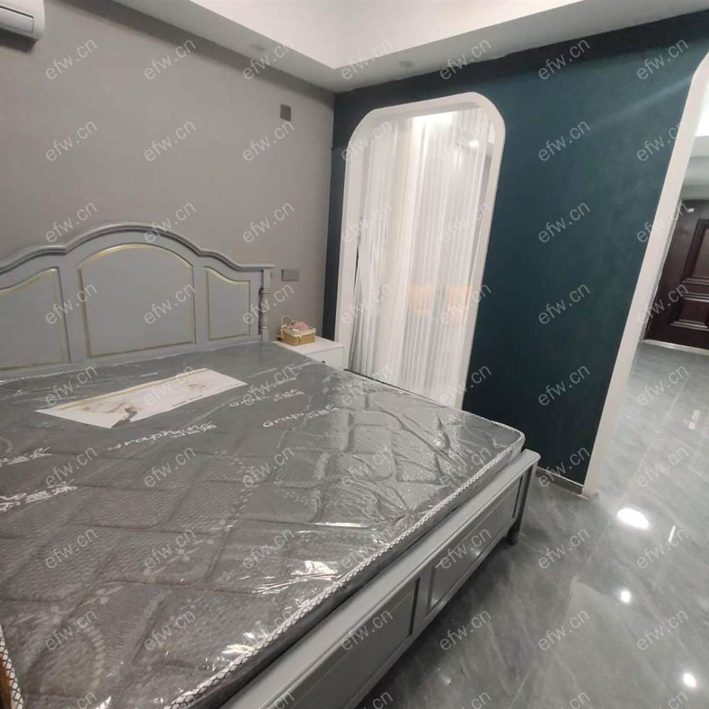 一个星期左右搬家    近地铁 精装修