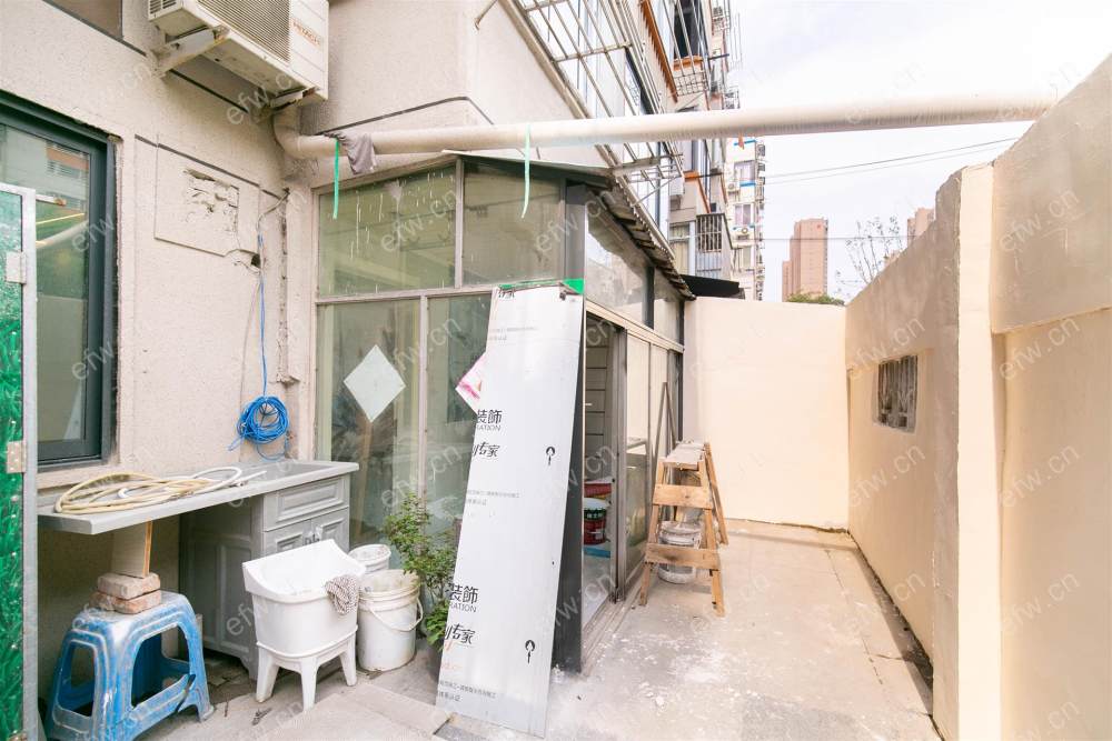 稻香新村 精装3室2厅，带双院