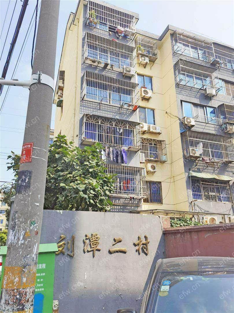 刘潭二村 1室1厅 采光好 近学校菜场 方便