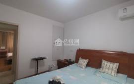 village位置好，环境优雅，area平米精装room房