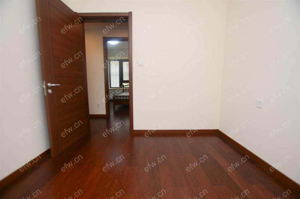 房东诚心出售价格看中可谈
