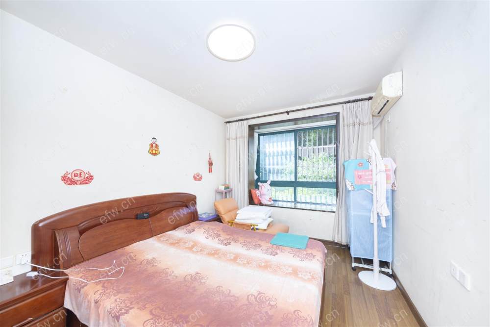 新洲花园自住精装洋房