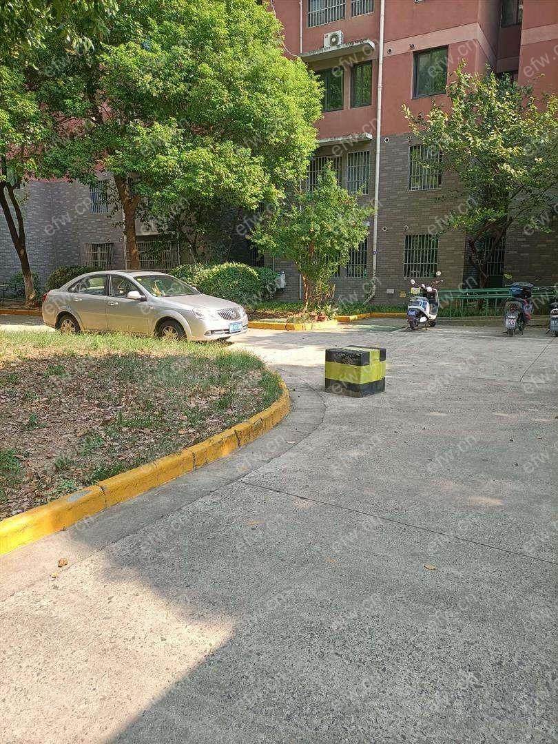 惠景家园 1室1厅1600，家具齐全
