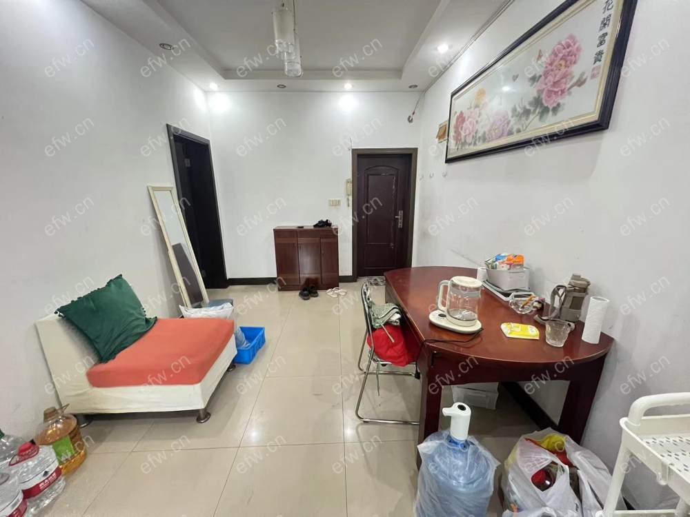 芦庄六区两房整租，拎包入住