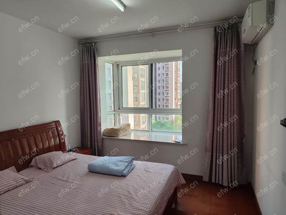 三室两厅拎包入住.看房有钥匙