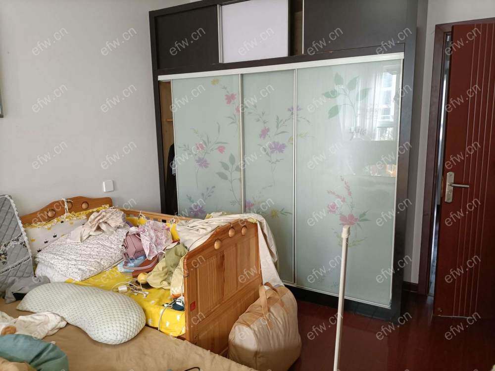 香榭花园精装 2室2厅2卫