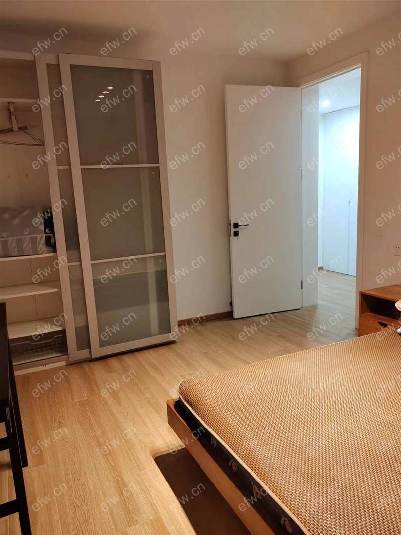 豪华装修拎包入住看房方便
