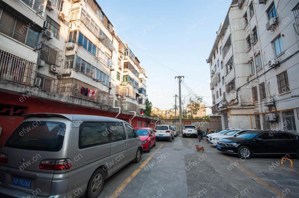 朝阳市场附近，槐古路精装 2室1厅