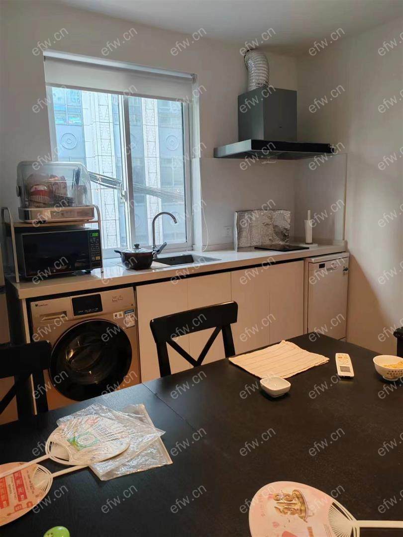 豪华装修拎包入住看房方便